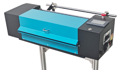 プレス泡形緩衝紙製造機 PB540E